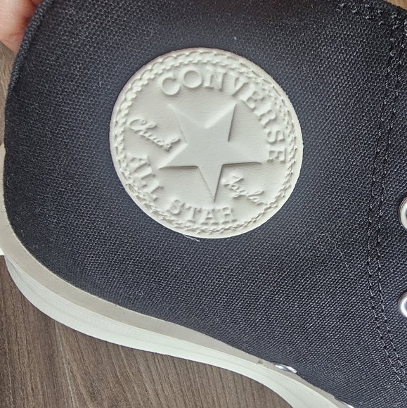 NWOT Converse All Stars Platform - Picture 5 of 7
